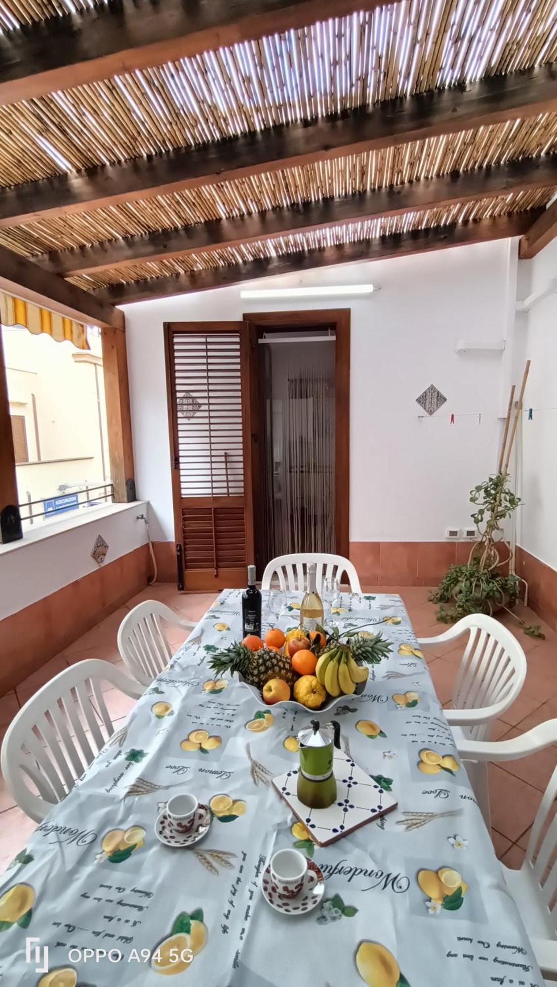 Casa Vita In Centro Balestrate Kültér fotó