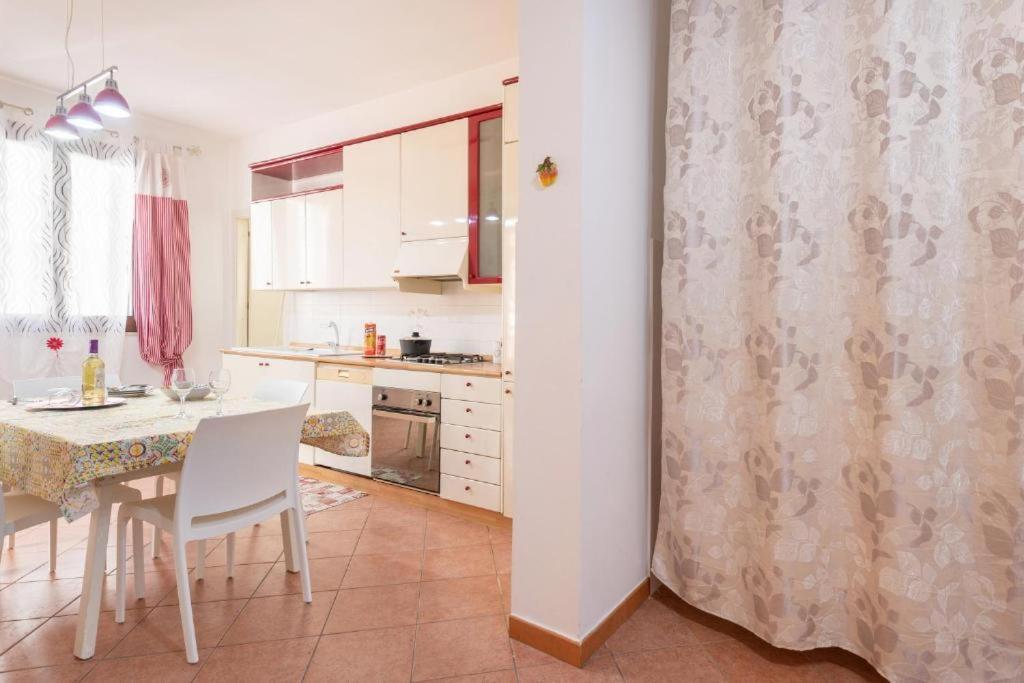 Casa Vita In Centro Balestrate Kültér fotó